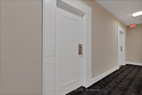 Photo 6 at 618NE - 9205 Yonge Street, Langstaff, Richmond Hill