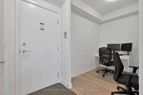 Photo 8 at 618NE - 9205 Yonge Street, Langstaff, Richmond Hill