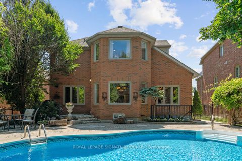 Photo 5 at 95 Shaftsbury Avenue, Westbrook, Richmond Hill