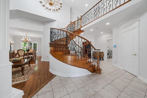 Photo 8 at 95 Shaftsbury Avenue, Westbrook, Richmond Hill