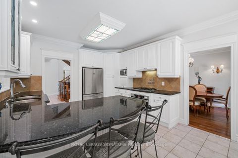 Photo 17 at 95 Shaftsbury Avenue, Westbrook, Richmond Hill