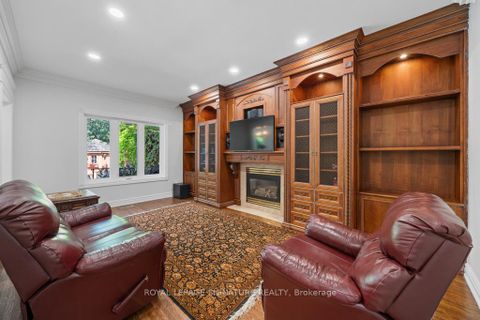 Photo 23 at 95 Shaftsbury Avenue, Westbrook, Richmond Hill