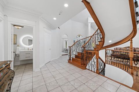 Photo 25 at 95 Shaftsbury Avenue, Westbrook, Richmond Hill