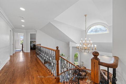 Photo 30 at 95 Shaftsbury Avenue, Westbrook, Richmond Hill