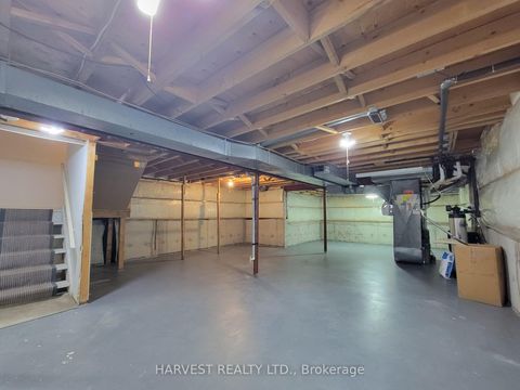 Photo 22 at 25 Nettlecreek Crescent, Milliken, Toronto