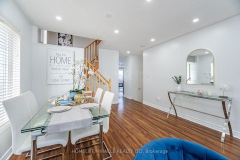 Photo 11 at 913 Taggart Crescent, Pinecrest, Oshawa