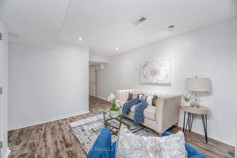 Photo 38 at 913 Taggart Crescent, Pinecrest, Oshawa