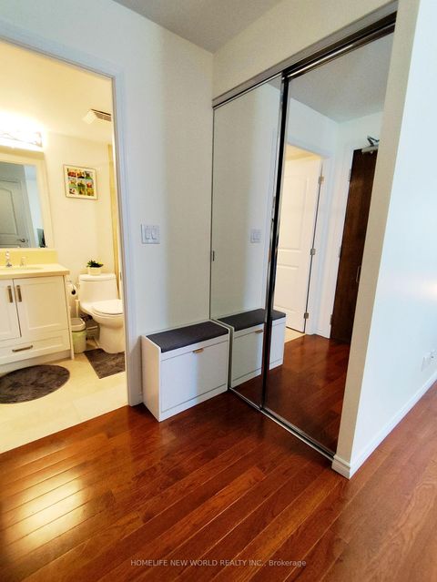 Photo 3 at 619 - 35 Hollywood Avenue, Willowdale East, Toronto