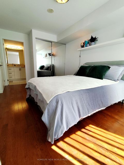 Photo 11 at 619 - 35 Hollywood Avenue, Willowdale East, Toronto