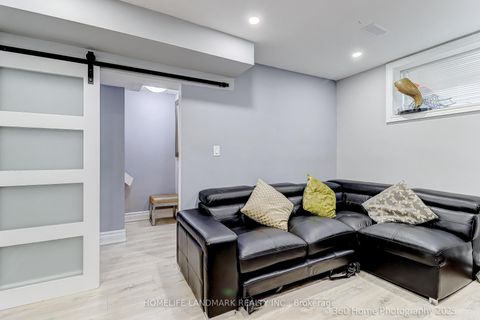Photo 10 at 3 - 361 Birchmount Road, Cliffside, Toronto