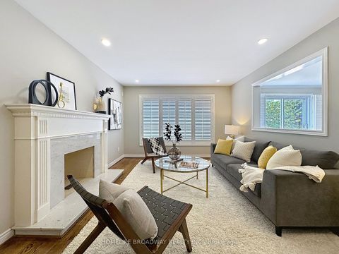 Photo 11 at 1 Hearthstone Crescent, Doncrest, Richmond Hill