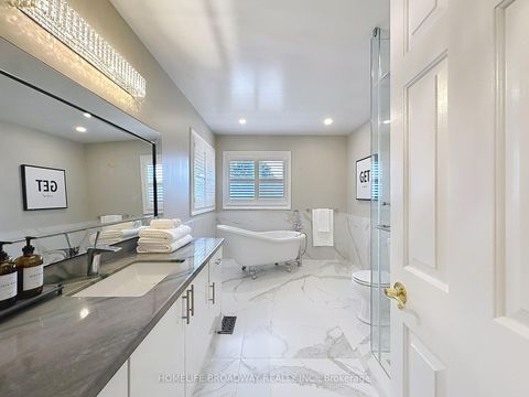 Photo 18 at 1 Hearthstone Crescent, Doncrest, Richmond Hill