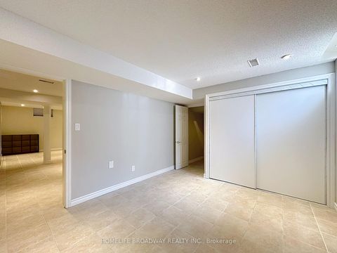 Photo 34 at 1 Hearthstone Crescent, Doncrest, Richmond Hill