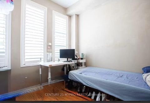 Photo 1 at 22 Mansur Terrace, York University Heights, Toronto