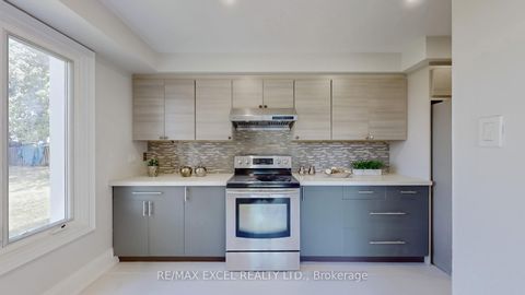 Photo 9 at 80 Eagleview Crescent, Steeles, Toronto