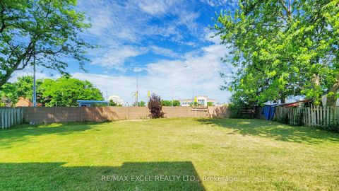 Photo 38 at 80 Eagleview Crescent, Steeles, Toronto