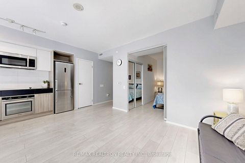 Photo 9 at 701 - 68 Shuter Street, Yonge Corridor, Toronto