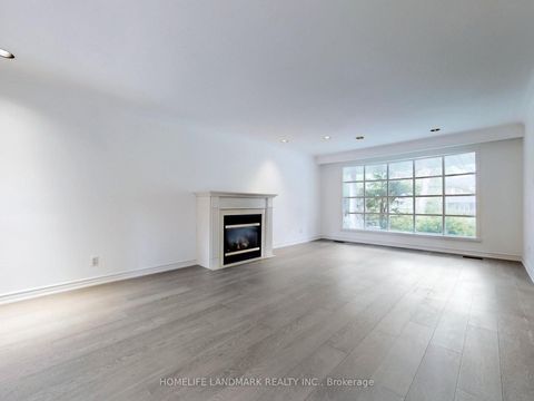Photo 1 at 714 Conacher Drive, Newtonbrook East, Toronto