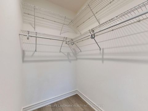 Photo 23 at 714 Conacher Drive, Newtonbrook East, Toronto