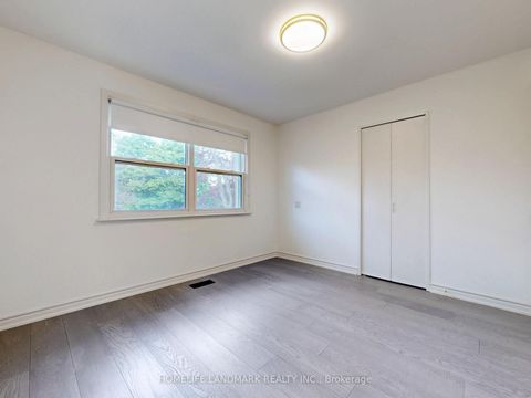 Photo 26 at 714 Conacher Drive, Newtonbrook East, Toronto