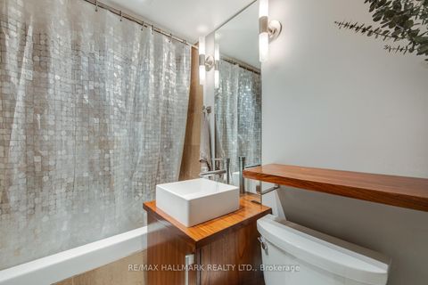 Photo 21 at 53 Lansdowne Avenue, Roncesvalles, Toronto