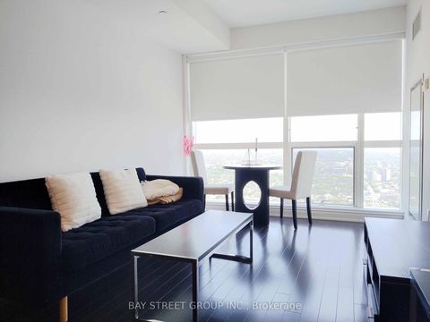 Photo 7 at 6704 - 388 Yonge Street, Bay Street Corridor, Toronto