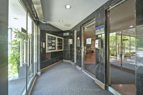 Photo 1 at 314 - 7440 Bathurst Street, Brownridge, Vaughan