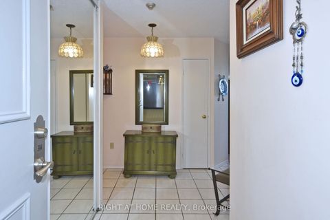 Photo 7 at 314 - 7440 Bathurst Street, Brownridge, Vaughan