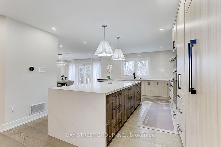 Photo 10 at 955 Portminster Court, Wyndham, Newmarket