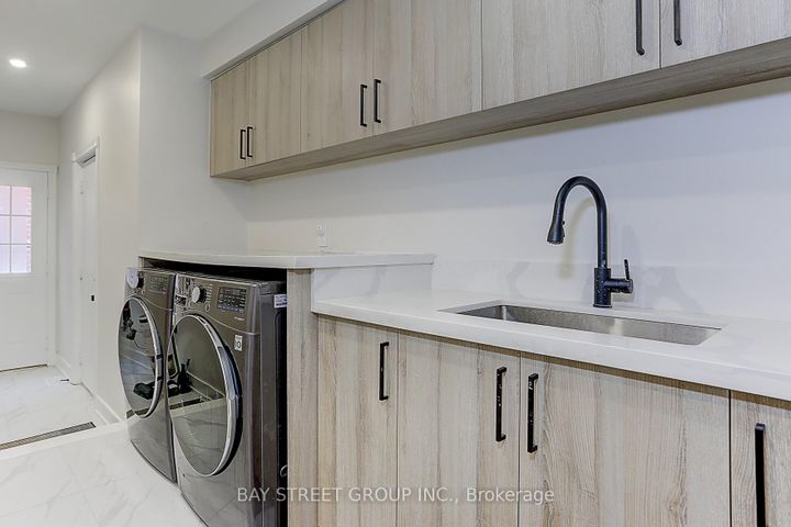 Photo 21 at 955 Portminster Court, Wyndham, Newmarket