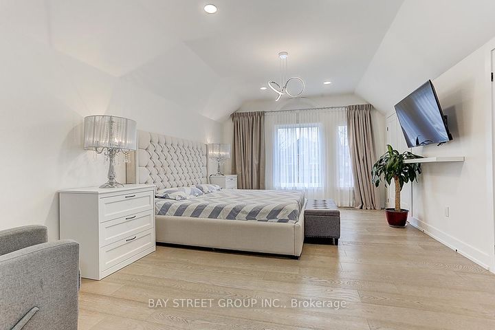 Photo 31 at 955 Portminster Court, Wyndham, Newmarket