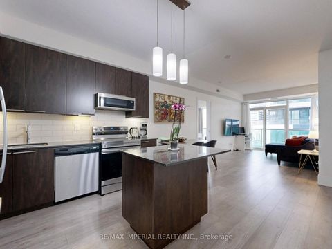 Photo 16 at 2004 - 25 Broadway Avenue, Mount Pleasant West, Toronto