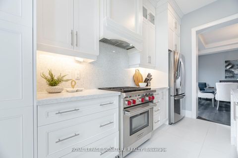Photo 11 at 404 Ellen Davidson Drive, GO Glenorchy, Oakville