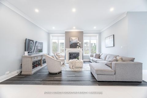 Photo 14 at 404 Ellen Davidson Drive, GO Glenorchy, Oakville
