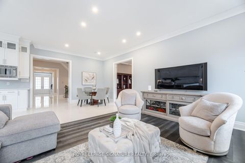 Photo 16 at 404 Ellen Davidson Drive, GO Glenorchy, Oakville