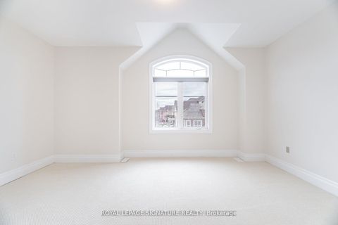 Photo 27 at 404 Ellen Davidson Drive, GO Glenorchy, Oakville