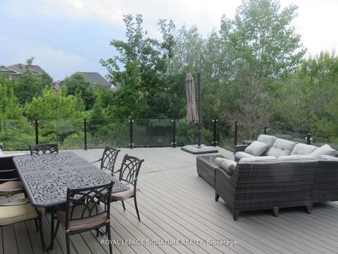 Photo 47 at 404 Ellen Davidson Drive, GO Glenorchy, Oakville