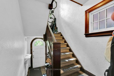 Photo 4 at 390 Davenport Road, Casa Loma, Toronto