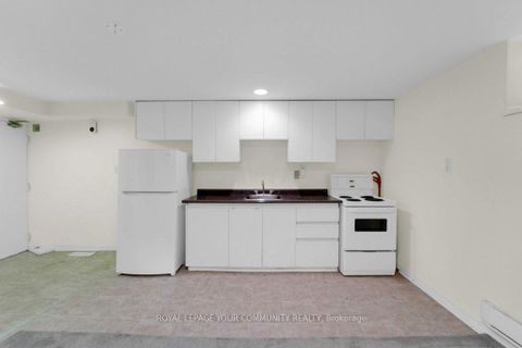 Photo 33 at 390 Davenport Road, Casa Loma, Toronto