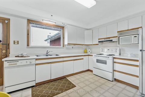 Photo 9 at 186 Burbank Drive, Bayview Village, Toronto
