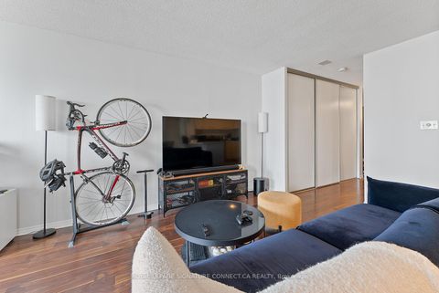 Photo 15 at 1519 - 25 The Esplanade, Waterfront Communities C8, Toronto