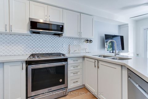 Photo 14 at 228 Warner Crescent, Summerhill Estates, Newmarket