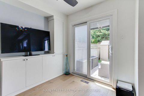 Photo 19 at 228 Warner Crescent, Summerhill Estates, Newmarket