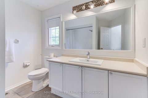 Photo 31 at 228 Warner Crescent, Summerhill Estates, Newmarket