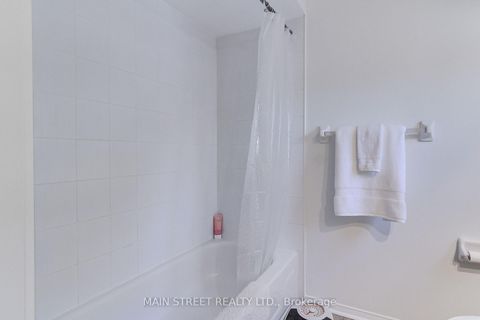 Photo 32 at 228 Warner Crescent, Summerhill Estates, Newmarket