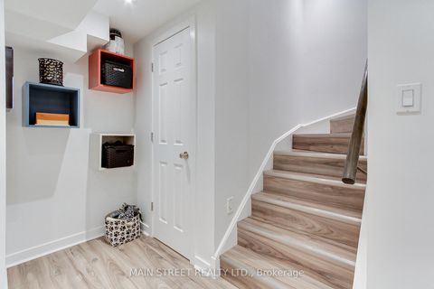Photo 33 at 228 Warner Crescent, Summerhill Estates, Newmarket