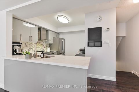 Photo 7 at 226 - 3 Everson Drive, Willowdale East, Toronto