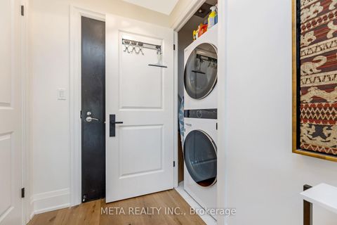 Photo 7 at 501 - 2855 Bloor Street W, Queensway, Toronto