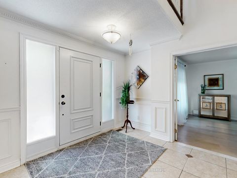 Photo 4 at 123 Kingsnorth Boulevard, East Woodbridge, Vaughan