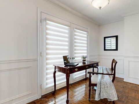 Photo 23 at 123 Kingsnorth Boulevard, East Woodbridge, Vaughan